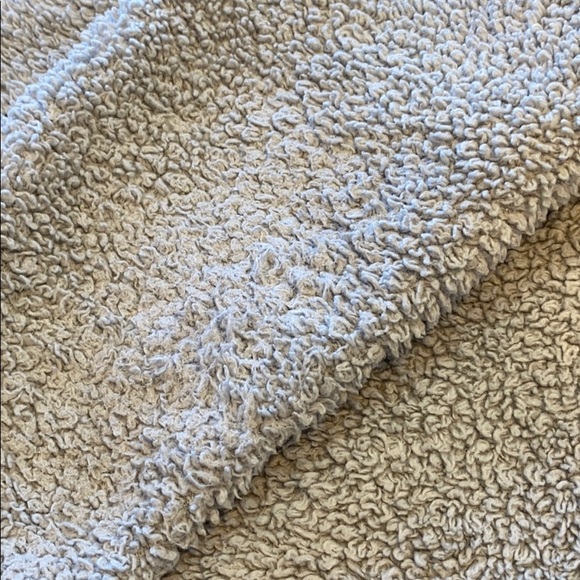 Patagonia 1/4 Zip Fuzzy Pullover - Picture 6 of 8